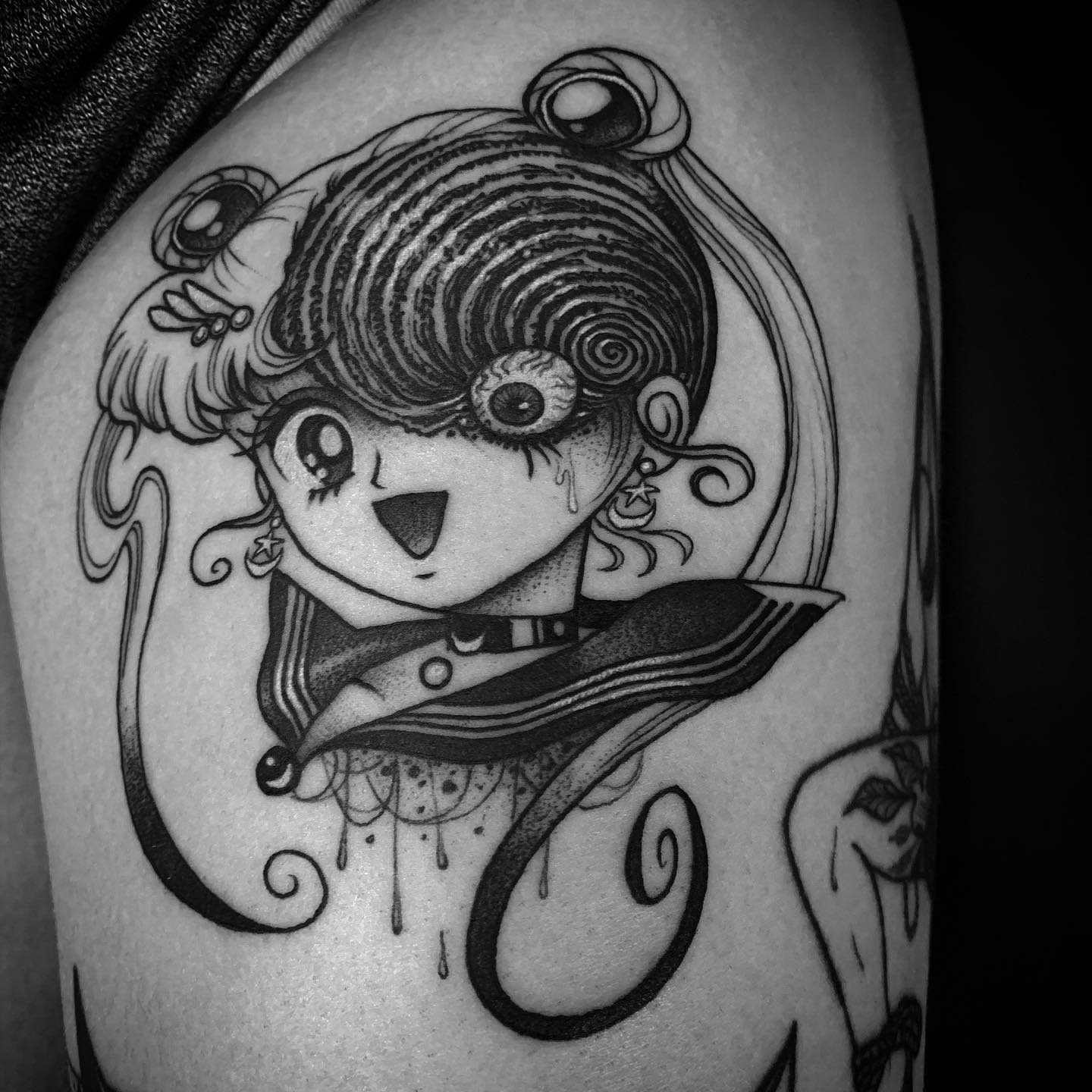 Tatuaje de Junji Ito Uzumaki -uncle_trashcan
