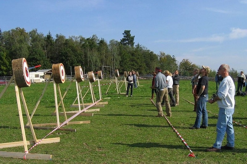 Knife Throwing Hobbies Every Man Should Try