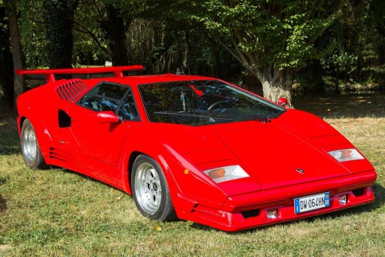 The Top 22 Classic Sports Cars of All Time