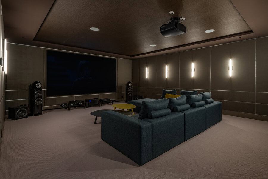 How to Build the Perfect Home Entertainment Setup for Game Nights, Fight Nights and Big Match Weekends
