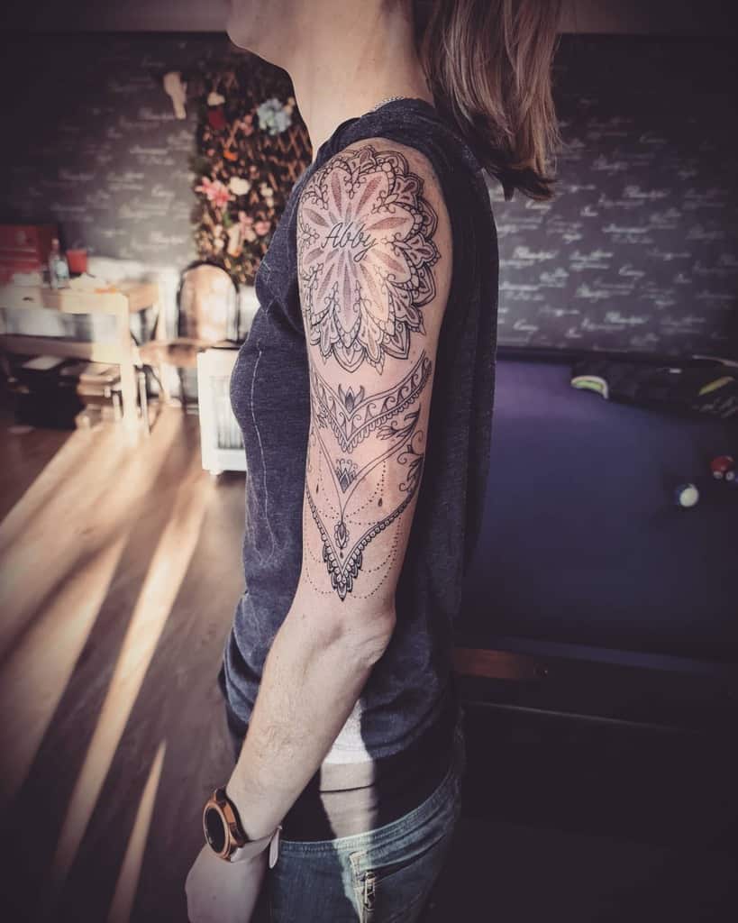Mandala Upper Arm Tattoos tattoo_1nc