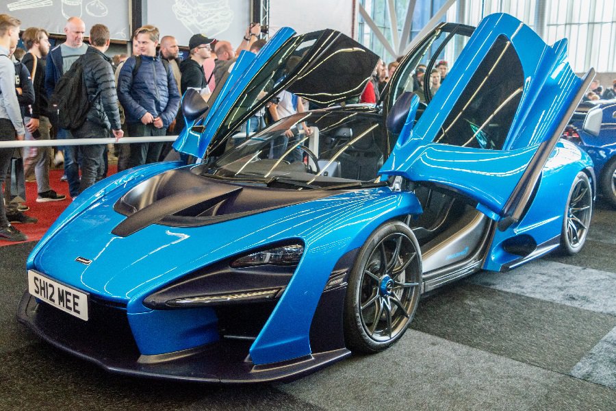 McLaren Senna