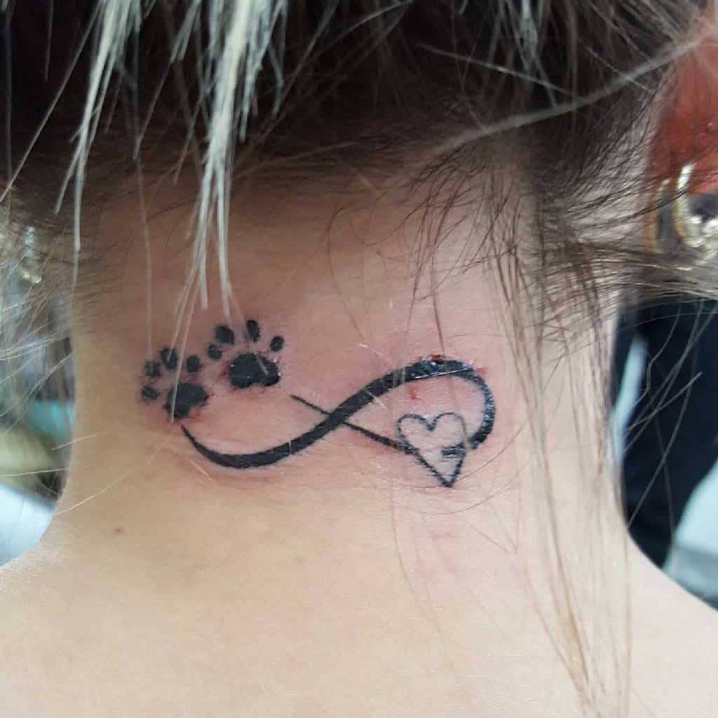 Pretty Designs - 20 Cute Small Meaningful Tattoos for Women | Prachtige  tatoeages, Nektatoeages, Tatoeages