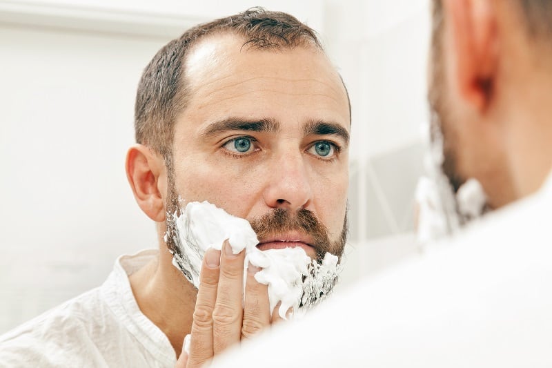 Medicated-Shampoo-How-To-Get-Flake-Free-Beard-Dandruff-101