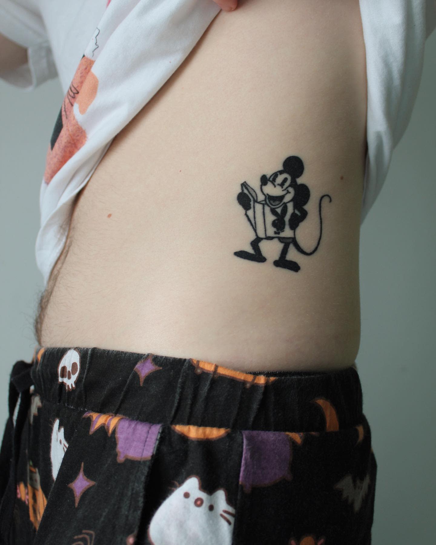 Tatuaje De Mickey Mouse Negro -transpeoplearemagic