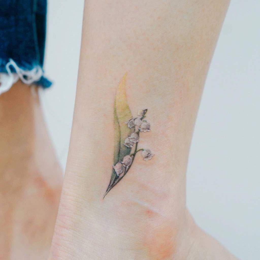 Minimalist Flower Ankle Tattoo barim_tattooart