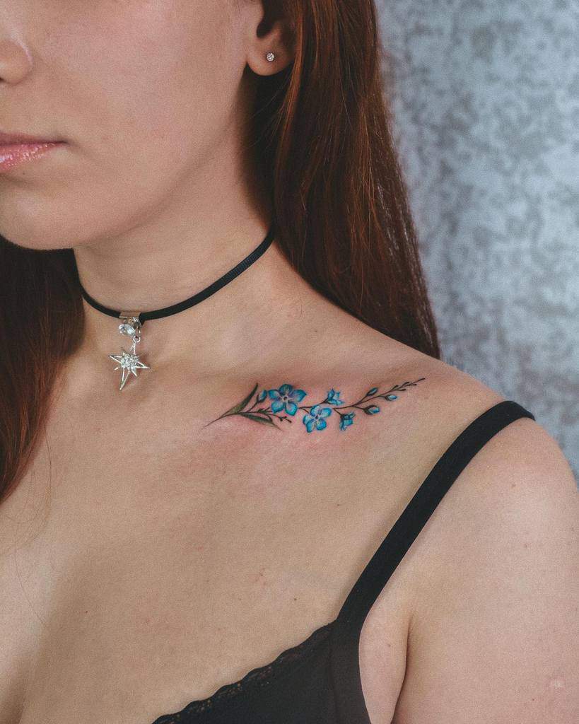 Minimalist Flower Shoulder Tattoo yershova_anna.tatt