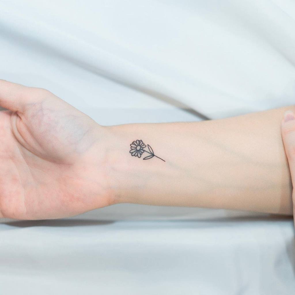 Minimalist Flower Wrist Tattoo bery_forestink