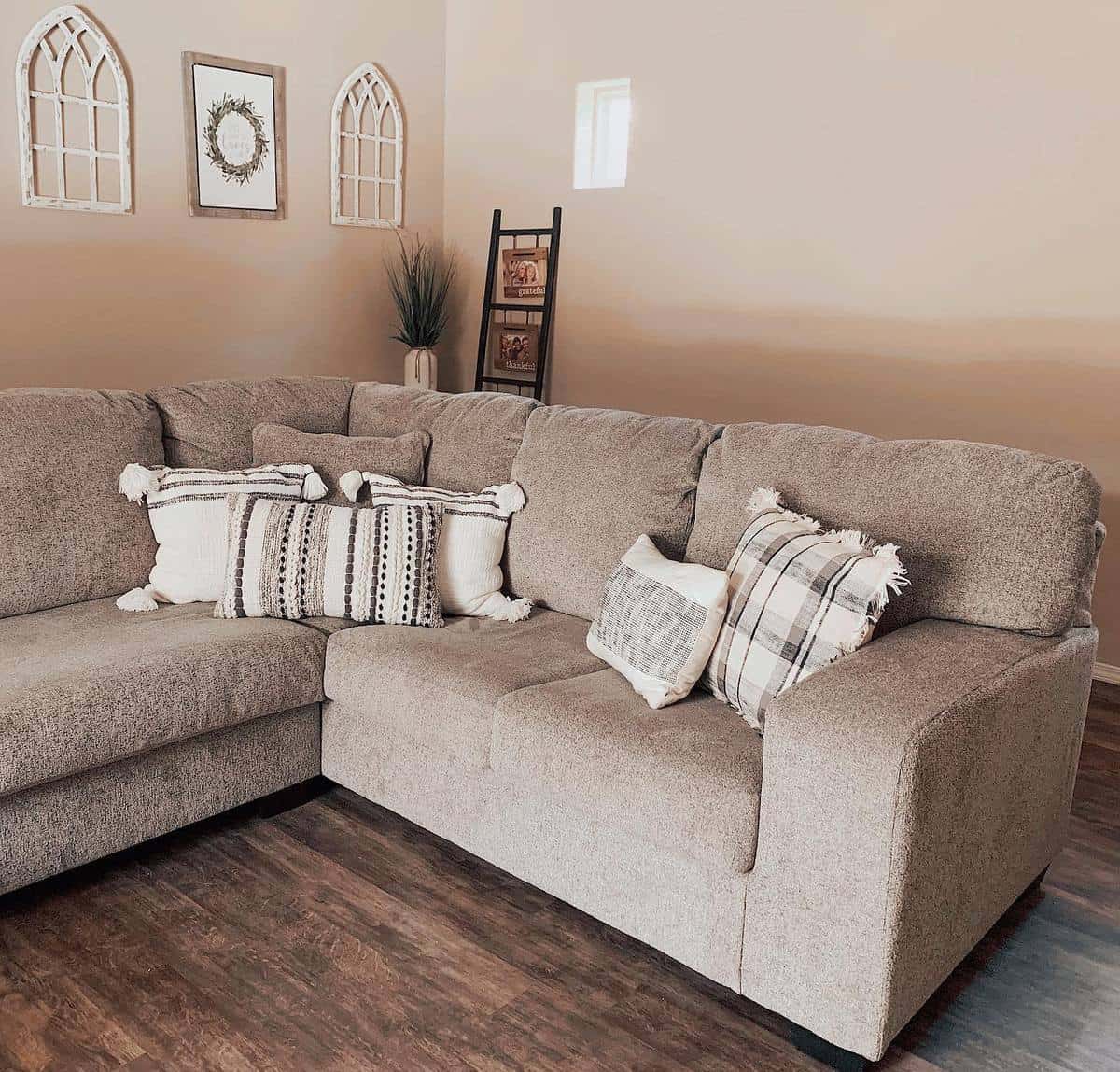Neutral Brown Living Room Ideas -homewonderfullymade