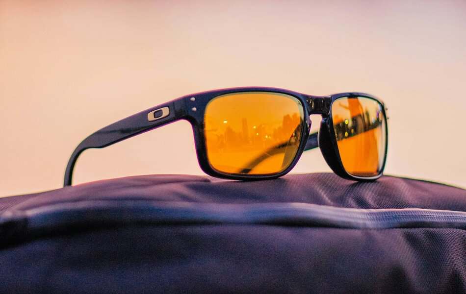 What Are the Best Online Stores to Buy Oakley Prescription Eyewear?