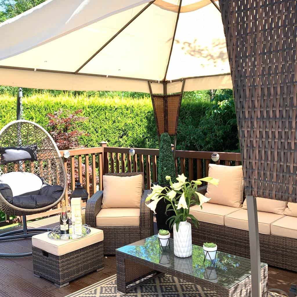 Outdoor Deck Decorating Ideas -blossom_home_interior