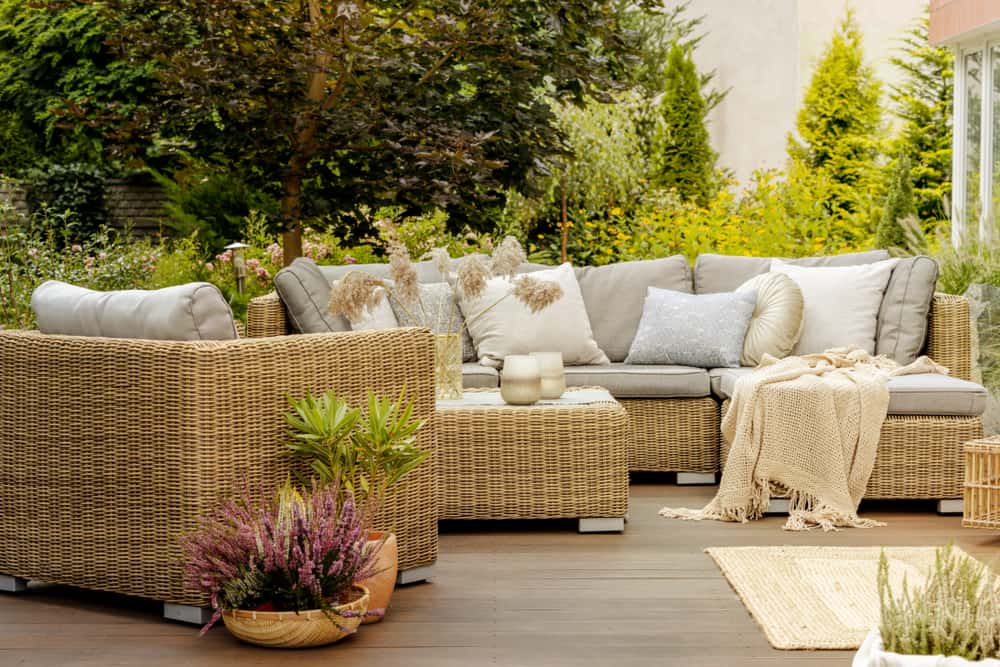 Patio Deck Decorating Ideas