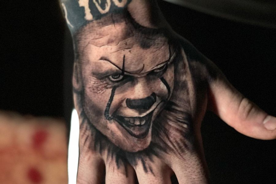 1. Pennywise the Clown Tattoo - wide 10