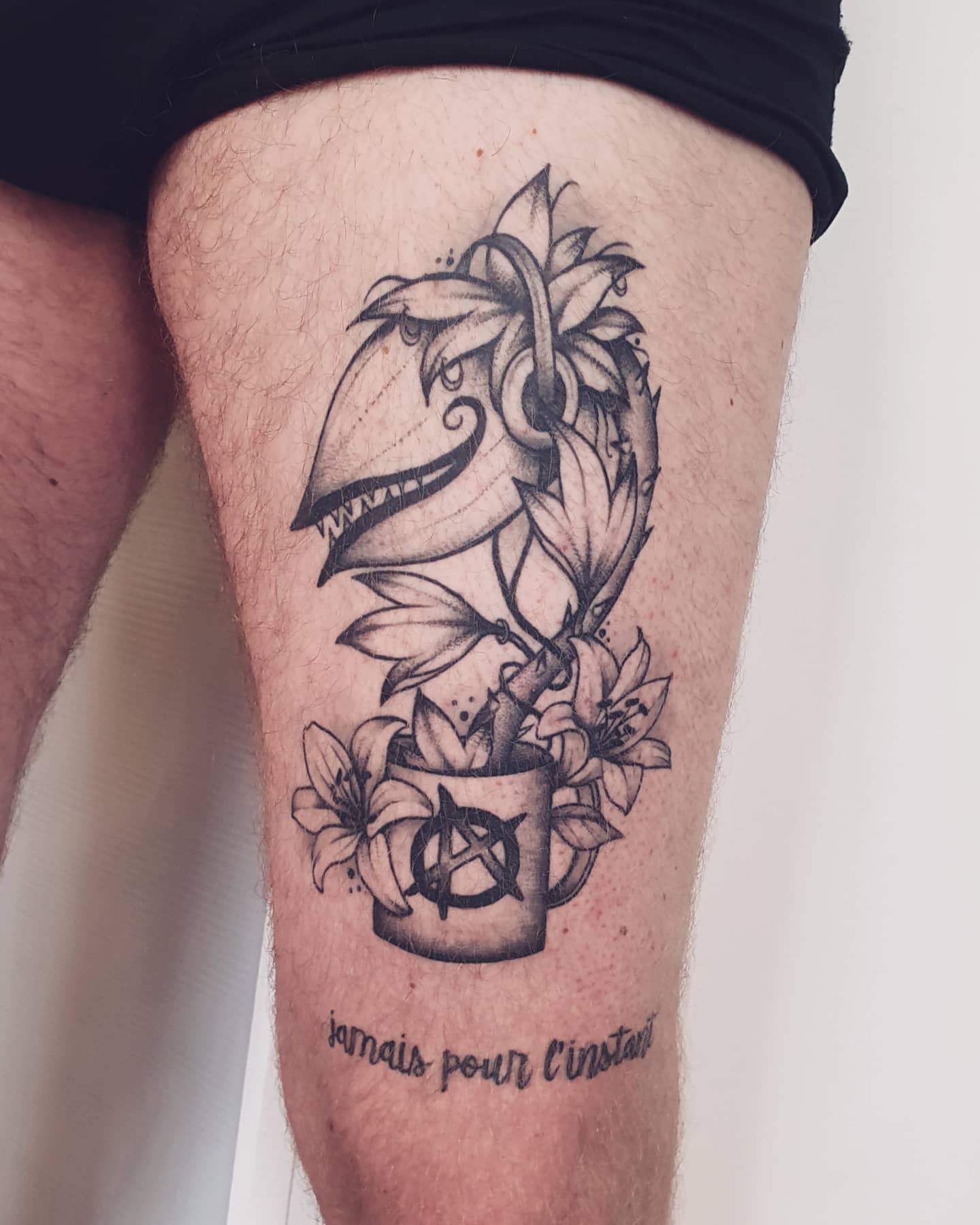 Leg Poison Ivy Tattoo -tattoogrossevilaine