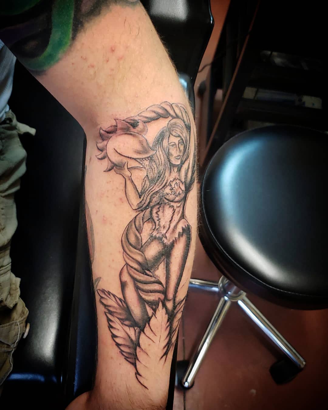Simple Poison Ivy Tattoo -charles_memphis