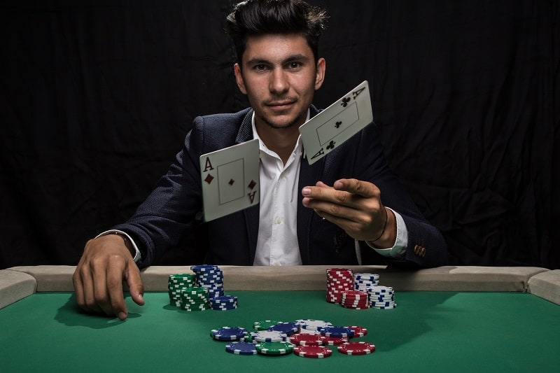 Poker-Best-Hobby-For-Men-In-Their-30s