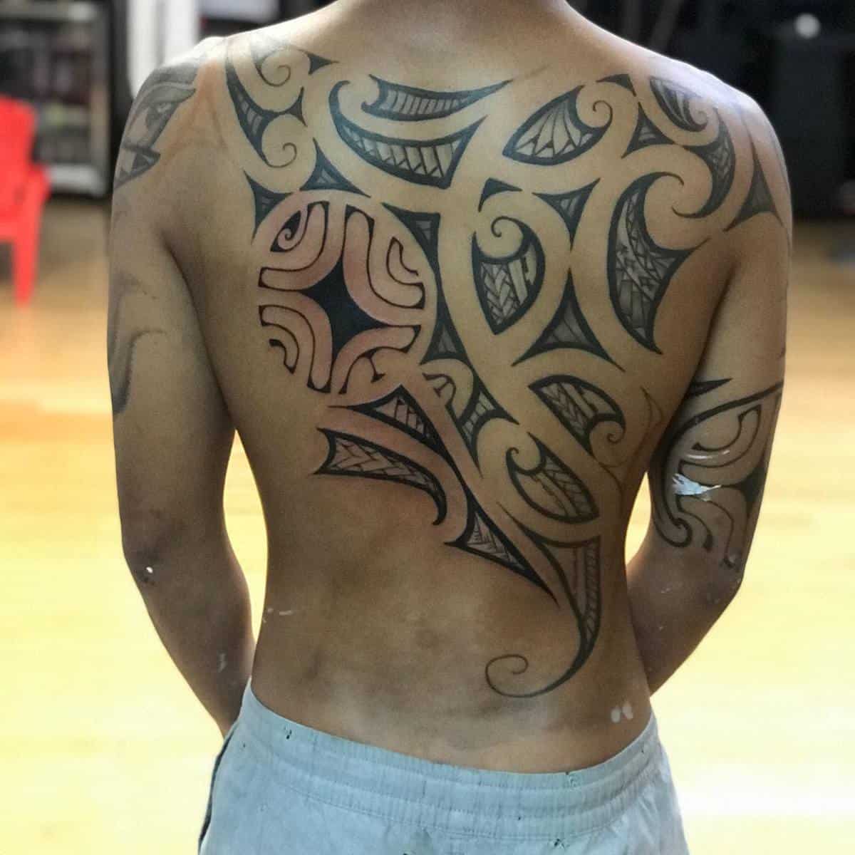 Polynesian Back Tattoo infamous_bubz