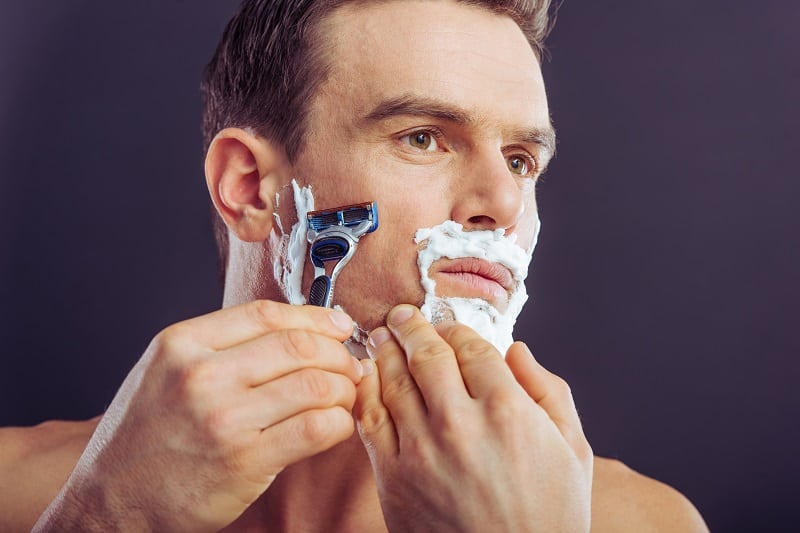 Prevent-Cuts-Wet-Shaving-Tip-For-Men