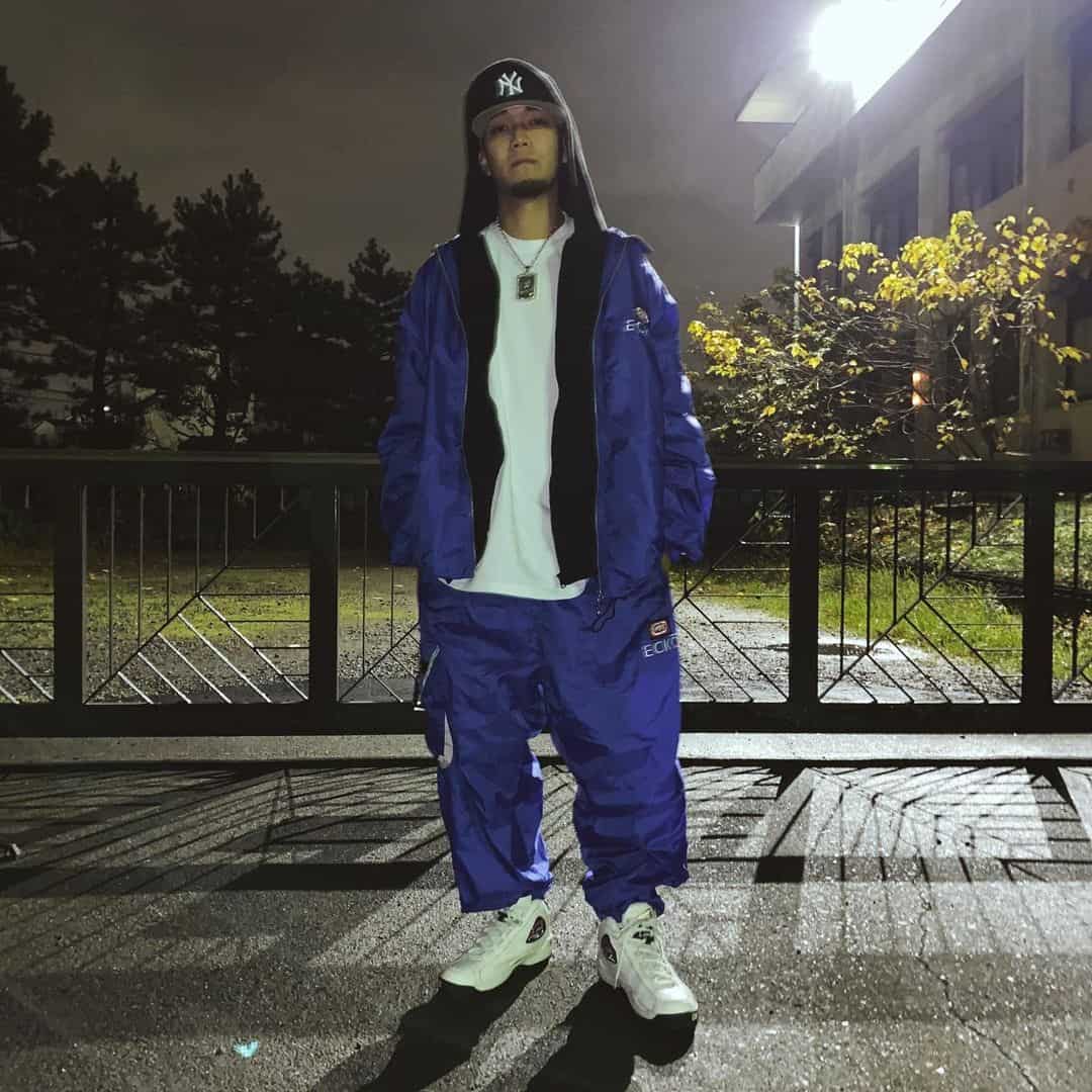 https://nextluxury.com/wp-content/uploads/Puffy-Jackets-Outfit-90s-Hip-Hop-Fashion-dj.ghill_.jpg
