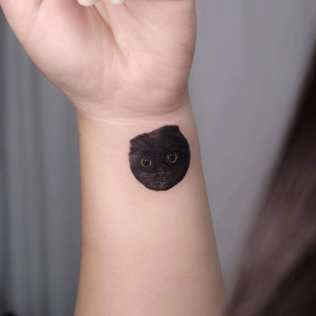 Realistic Black Cat Tattoo naro.tatt