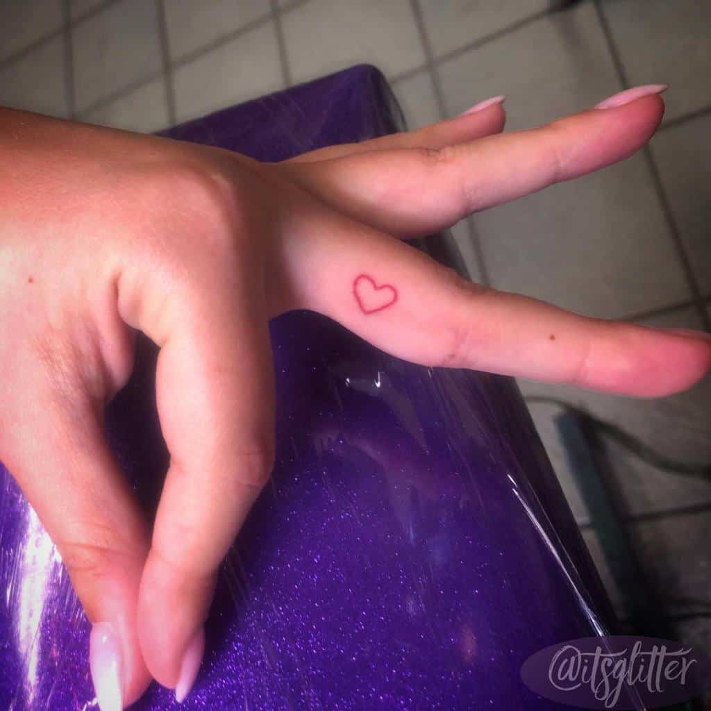 Red Heart Outline Tattoo itsglitter
