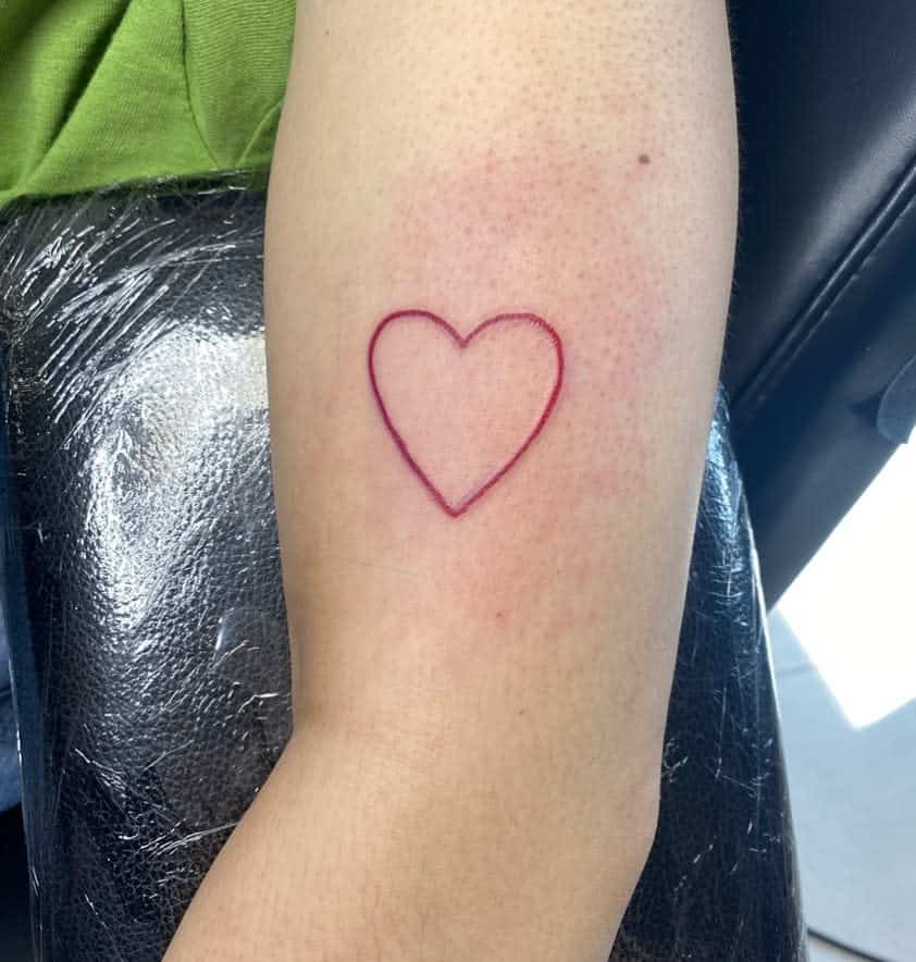 Red Heart Outline Tattoo loverseyetattoo