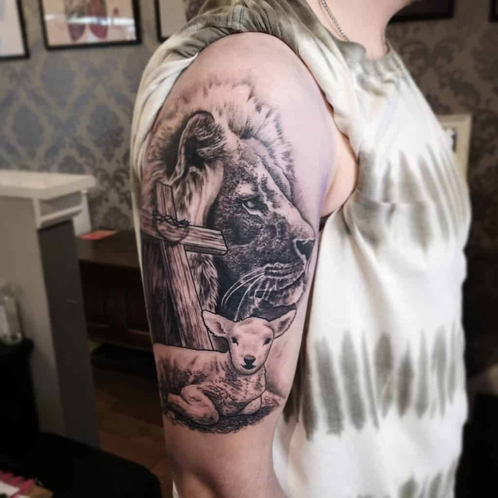 Religious Lion and Lamb Tattoo nicholastattoo