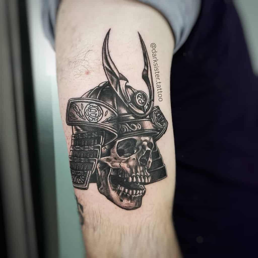 Ronin Skull Tattoo Darksister.tattoo