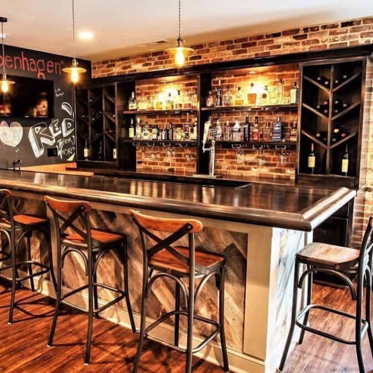 Stylish and Inviting Ideas for Your Basement Bar