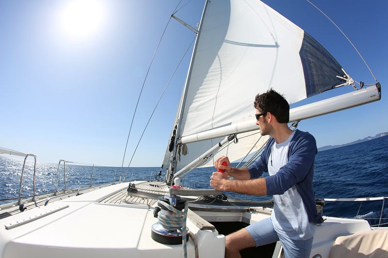 Sailing-Best-Outdoor-Hobby-For-Men