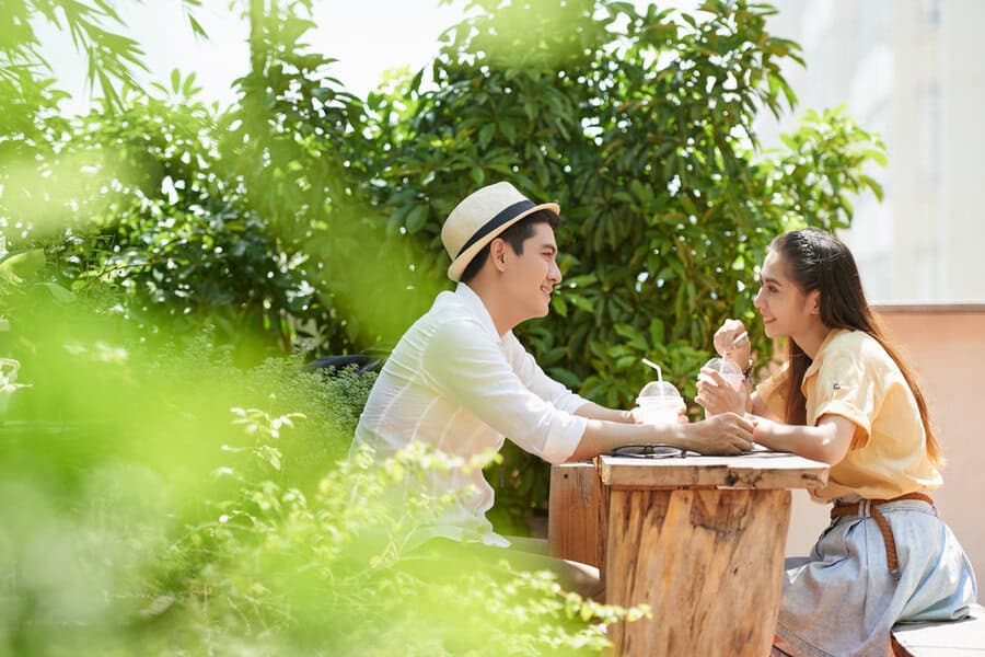 The Importance of Communication in Early Relationships