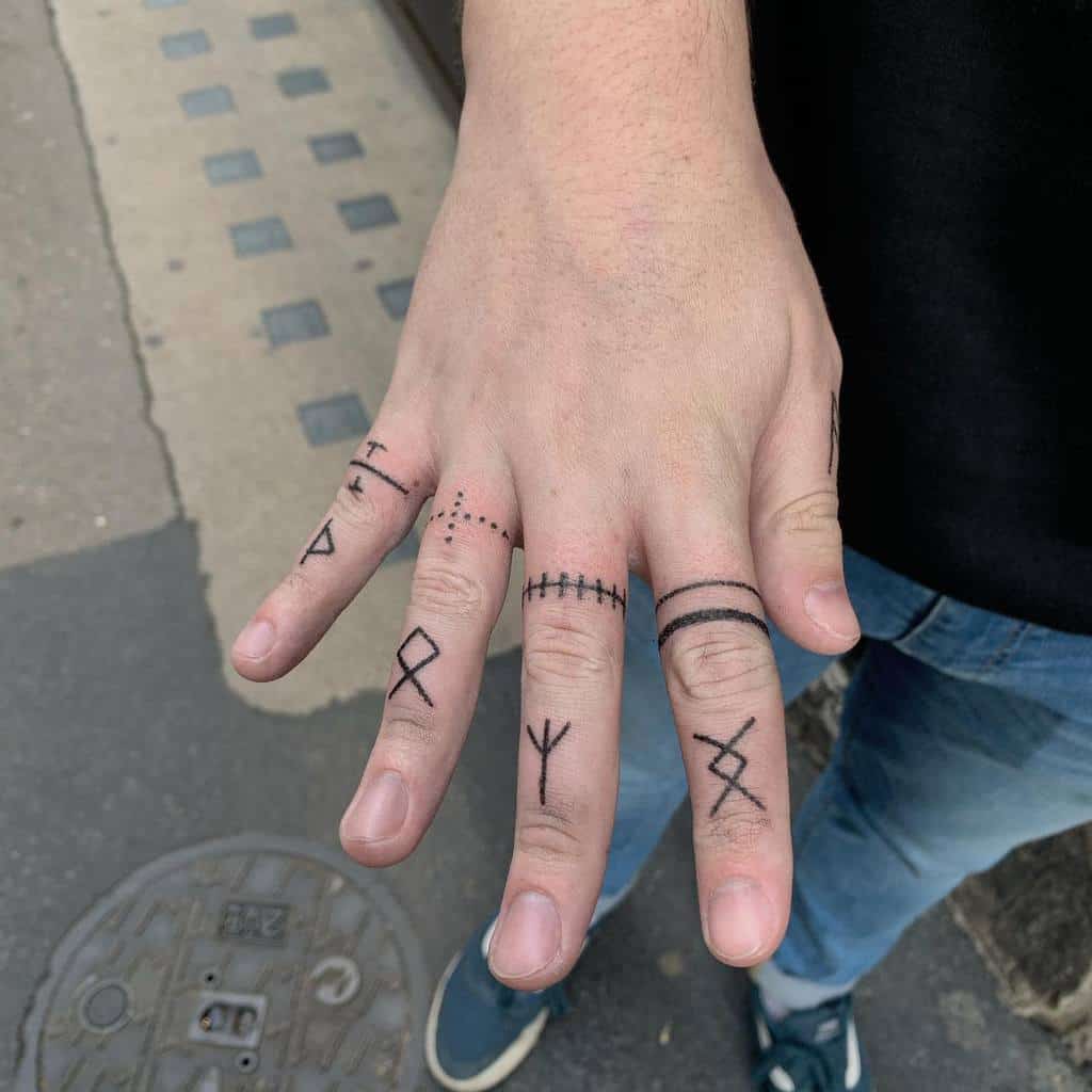 Simple Finger Tattoo for Men mountluna.tattoo