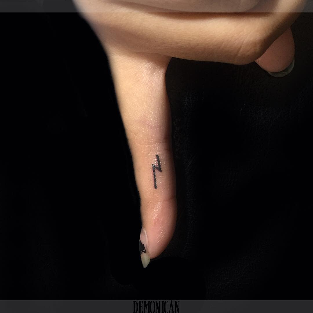 Simple Small Finger Tattoos demonicantattoo