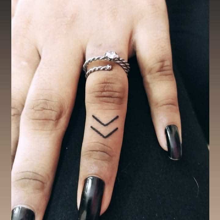 Simple Small Finger Tattoos resh_tattooist