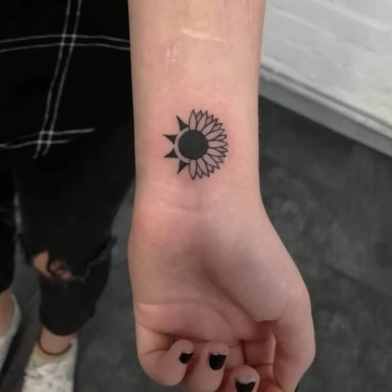 Top 67+ Best Simple Sun Tattoo Ideas [2021 Inspiration Guide]