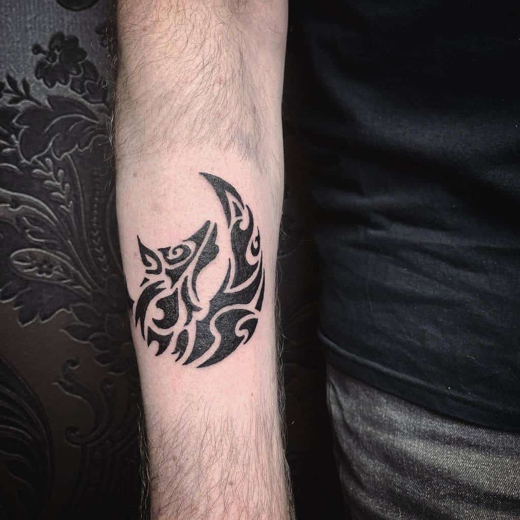 Simple Tribal Tattoo for Men laineytattoo