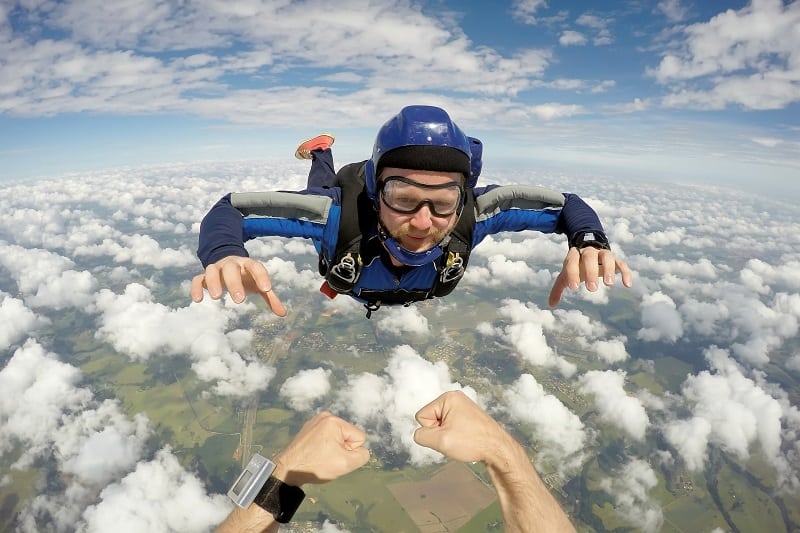Skydiving-Best-Outdoor-Hobby-For-Men