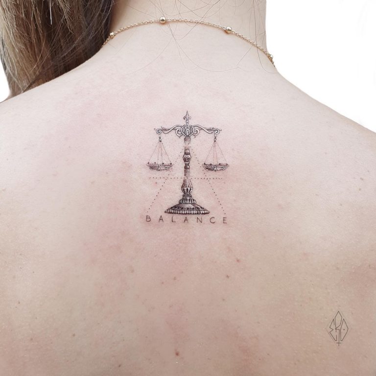 80 Best Small Tattoos for Women [2023 Inspiration Guide]