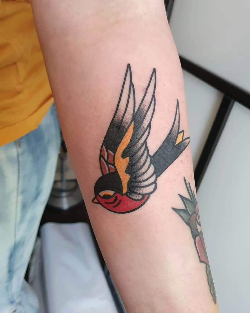 Small Bird Forearm Tattoos Robinveira