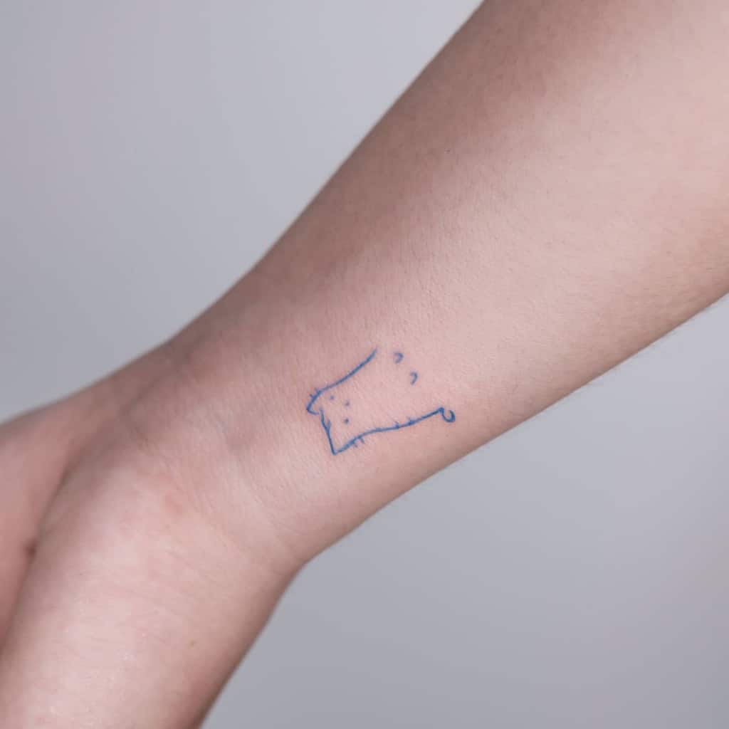 Small Cat Outline Tattoo baduc_tattooist