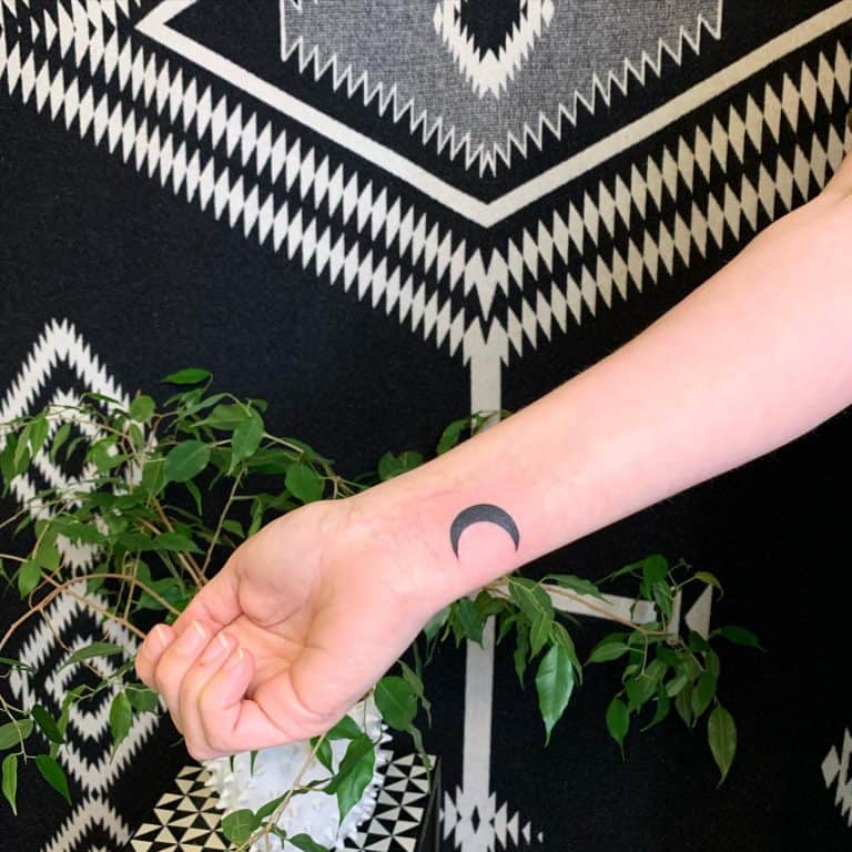 Moon Tattoo Meaning and Symbolising [2024 Guide]