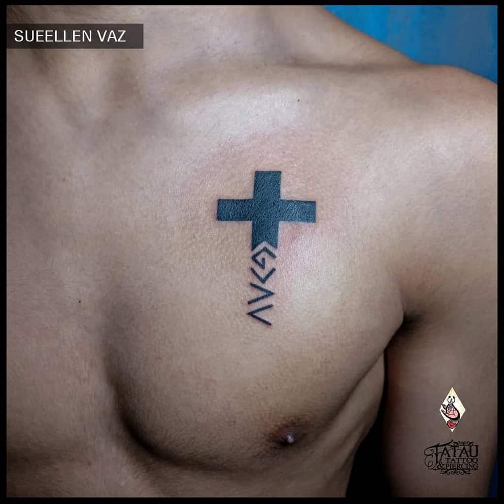 Top more than 72 tattoo of cross on chest super hot - thtantai2
