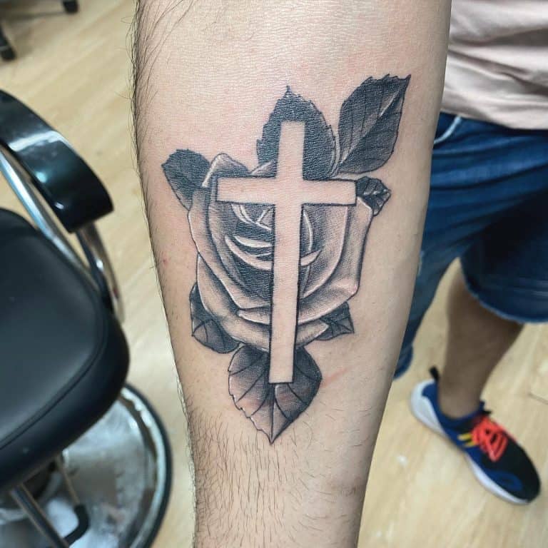 69 Best Small Cross Tattoo Ideas