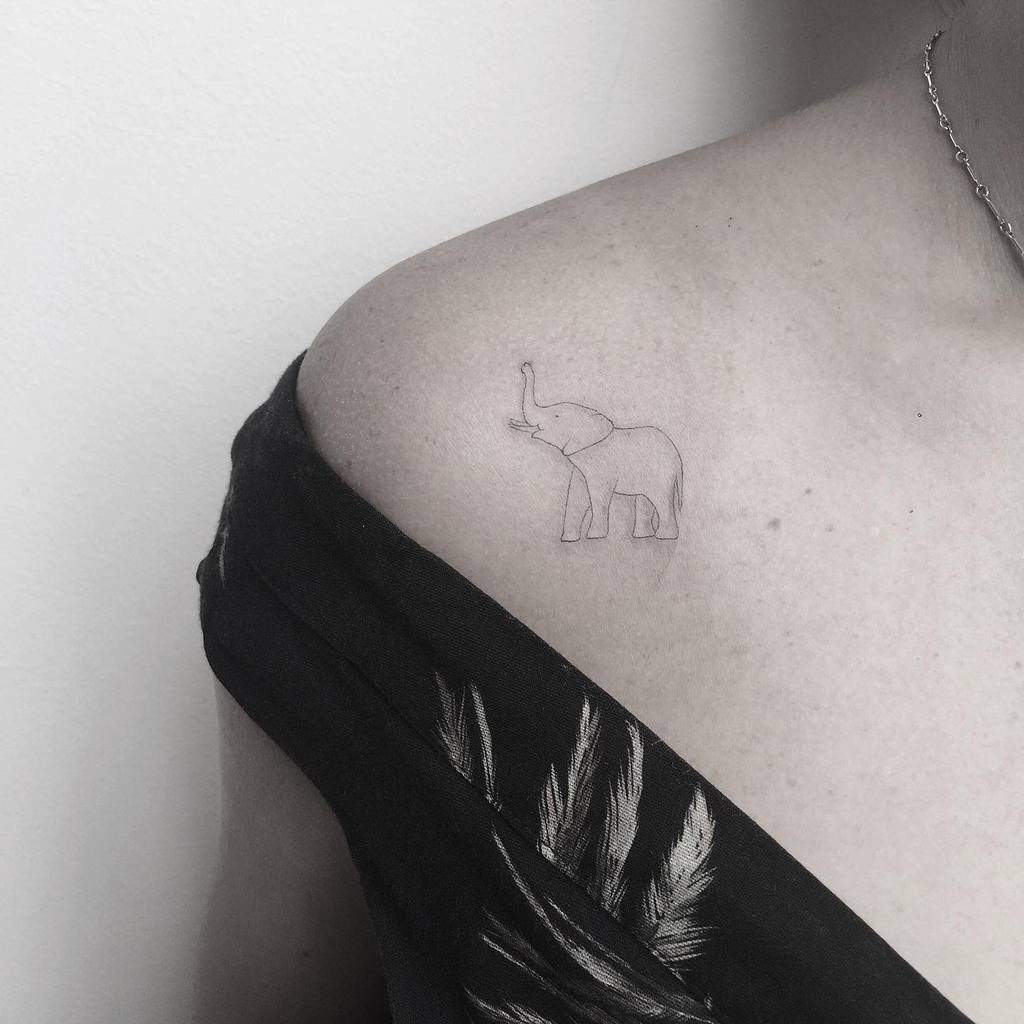Small Elephant Shoulder Tattoo Luahermanni