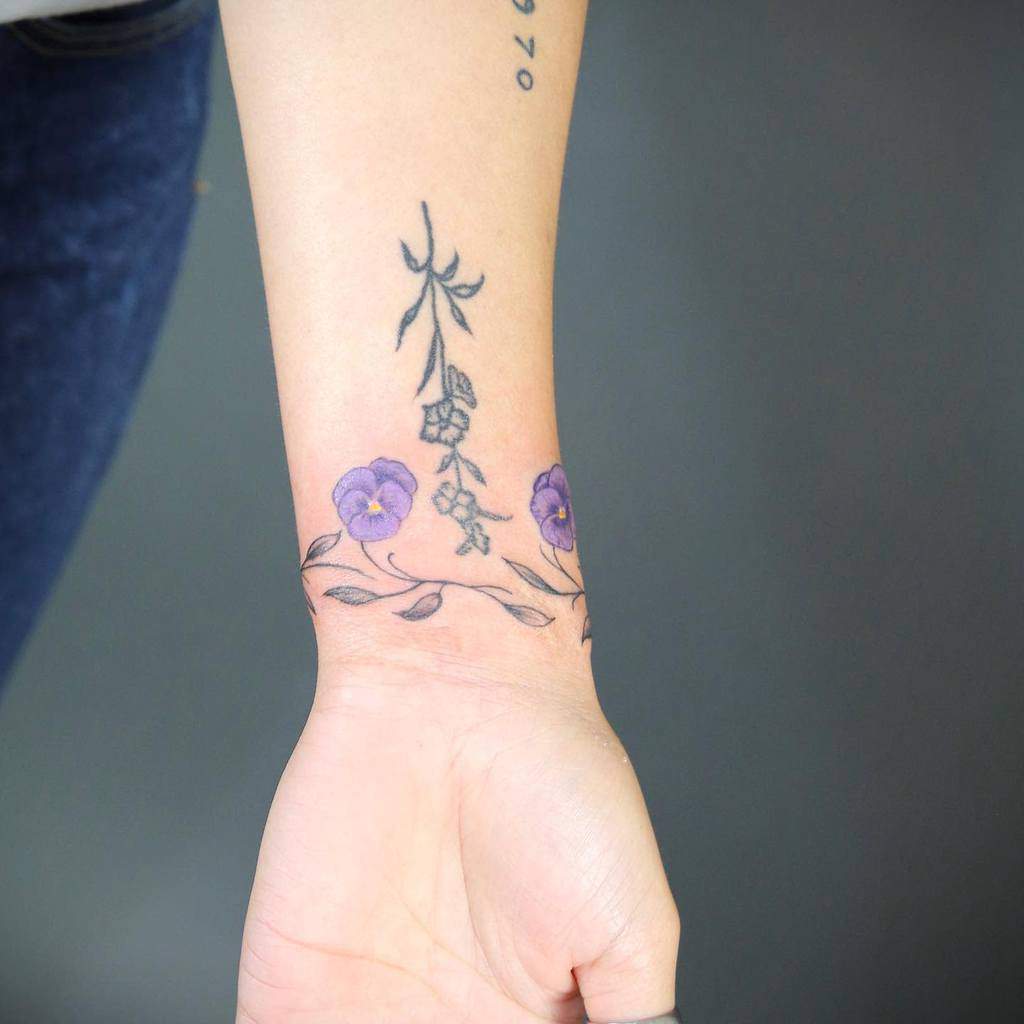 Small Flower Wrist Tattoos Danielsosotattoos