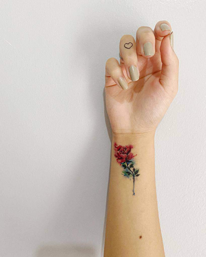 Small Flower Wrist Tattoos Kriziaolpindo