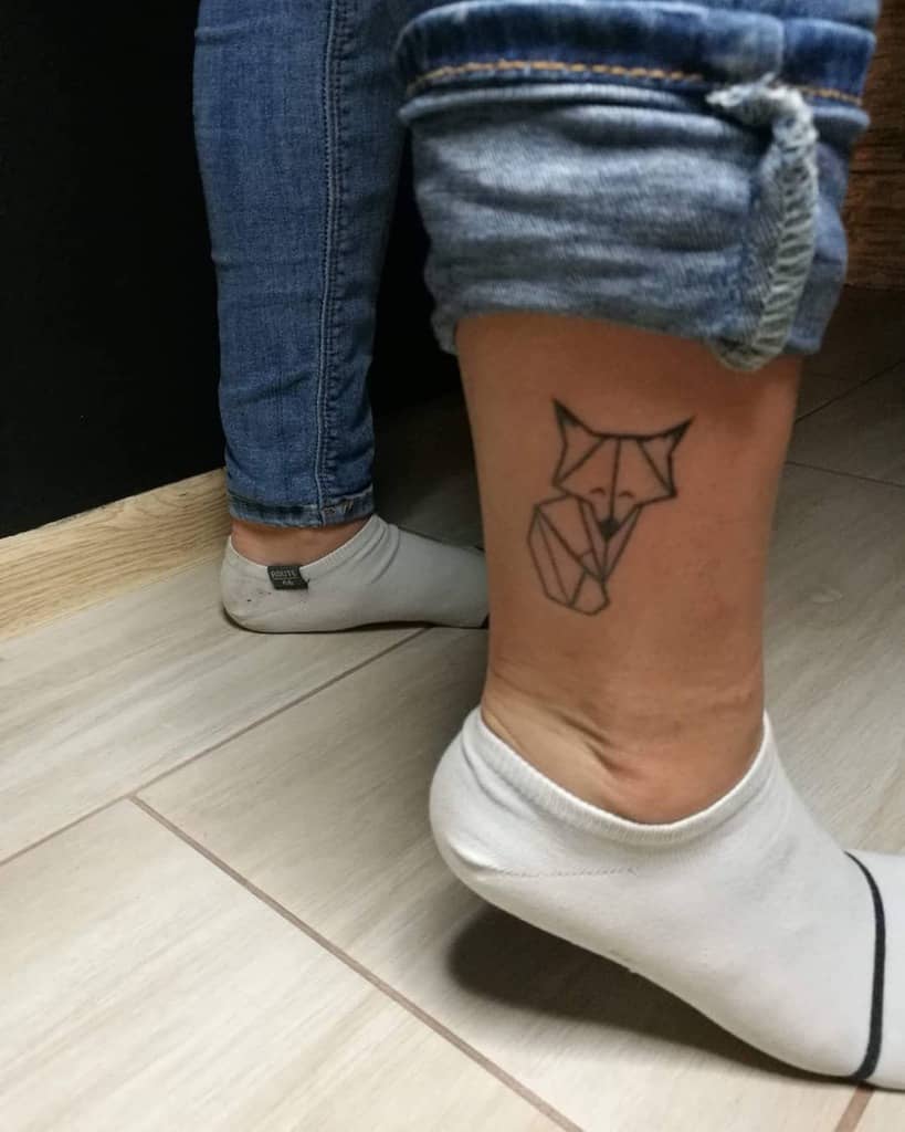 Unleashing the Spirit of the Fox: The Symbolism and Beauty of Fox Tattoos:  74 Designs - inktat2.com