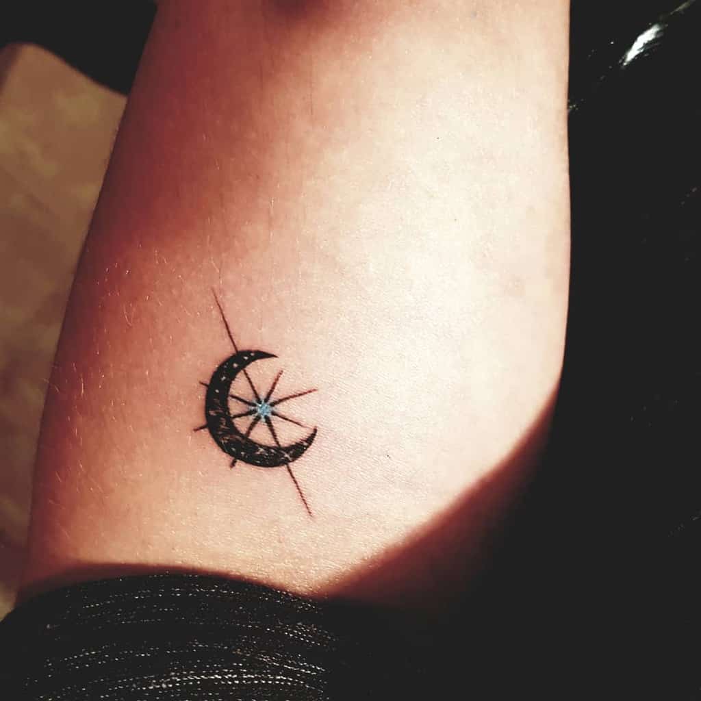 Small Moon and Stars Tattoo calaiaink