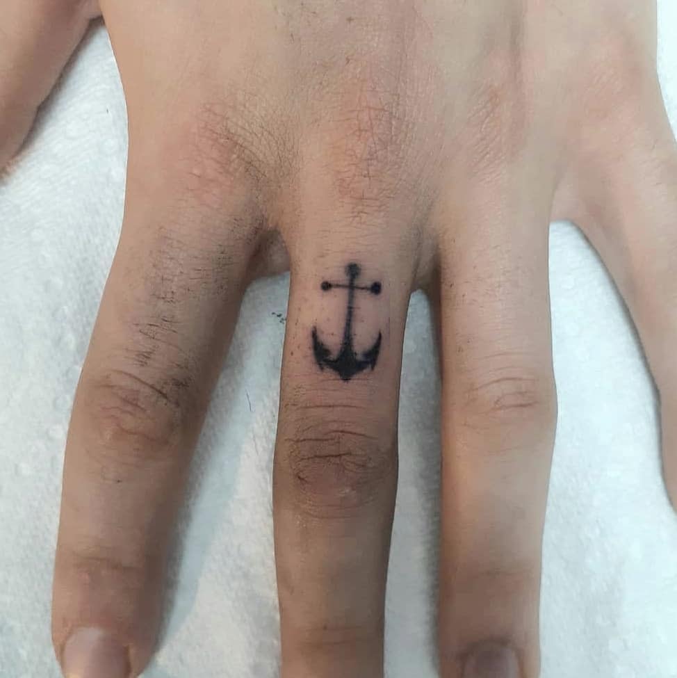Cleaned up this Anchor tiny tat ⚓️ excuse his middle finger lol #tatt... |  TikTok