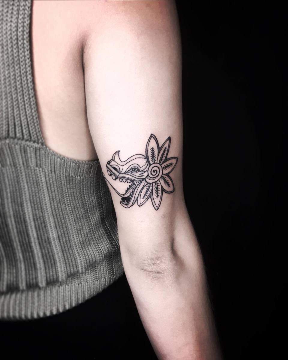 Tatuaje Pequeño De Quetzalcóatl -danrosther